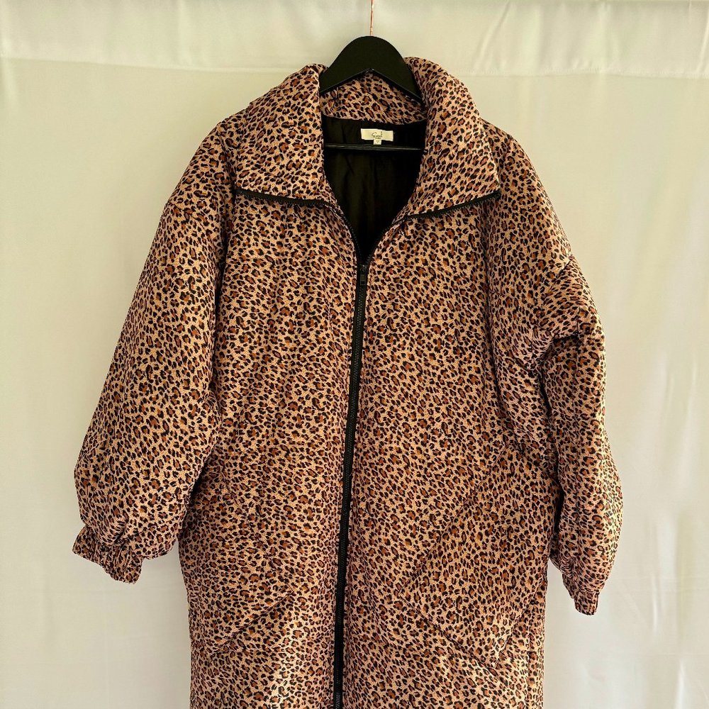 Dressed in LALA - Oversized Long Puffer Coat - Leopard Print - Medium